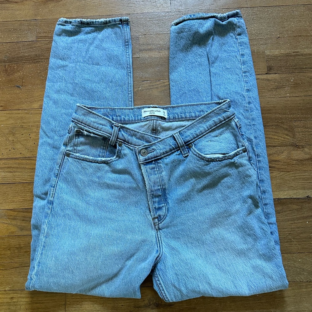 Abercrombie High Rise Dad Jean